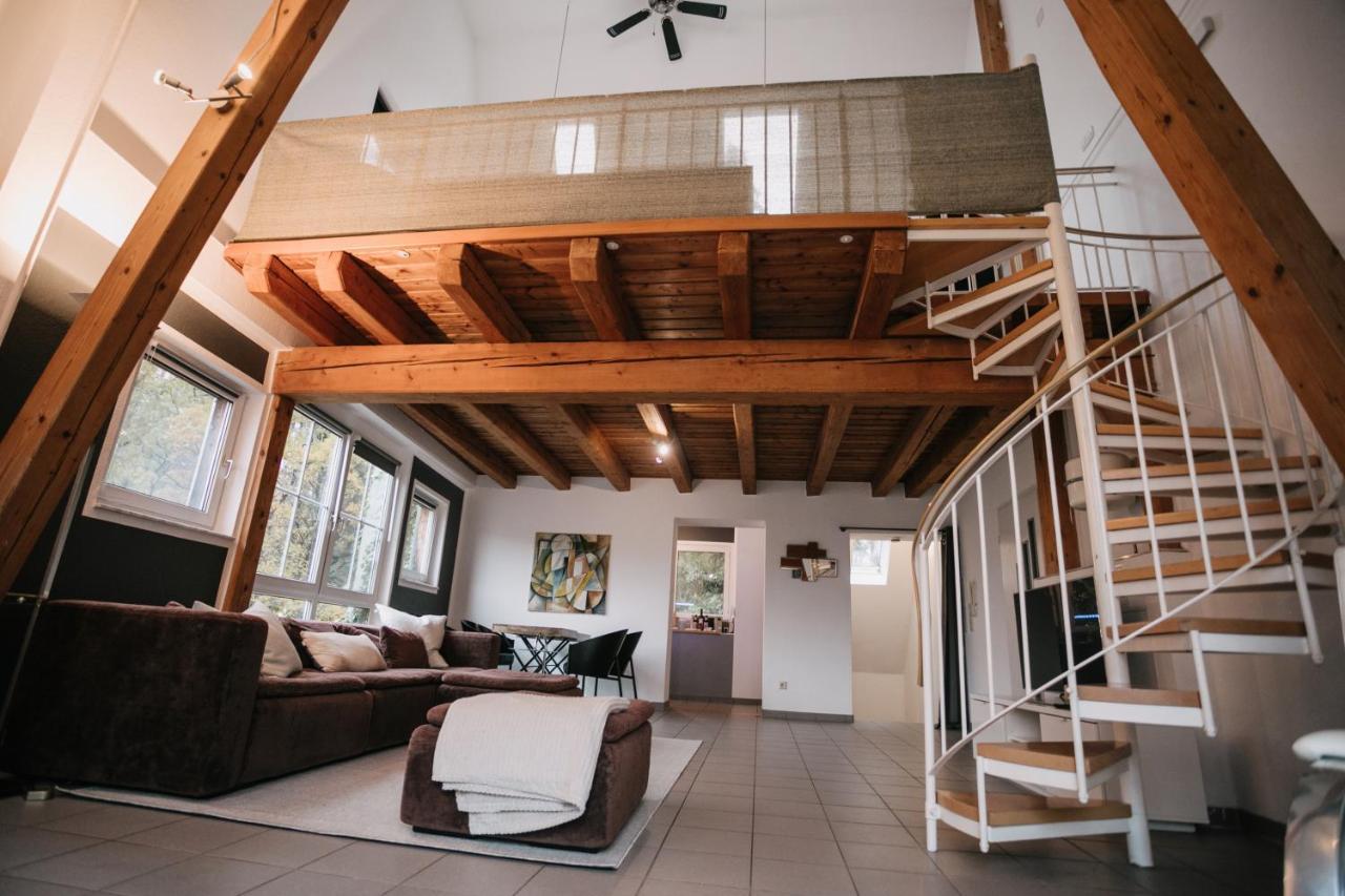 Eigenes Maisonettehaus In Idyllischer Lage Mit Balkon, Nahe Messe, 24H Self-Check In, Gratis Parken شفاباخ المظهر الخارجي الصورة
