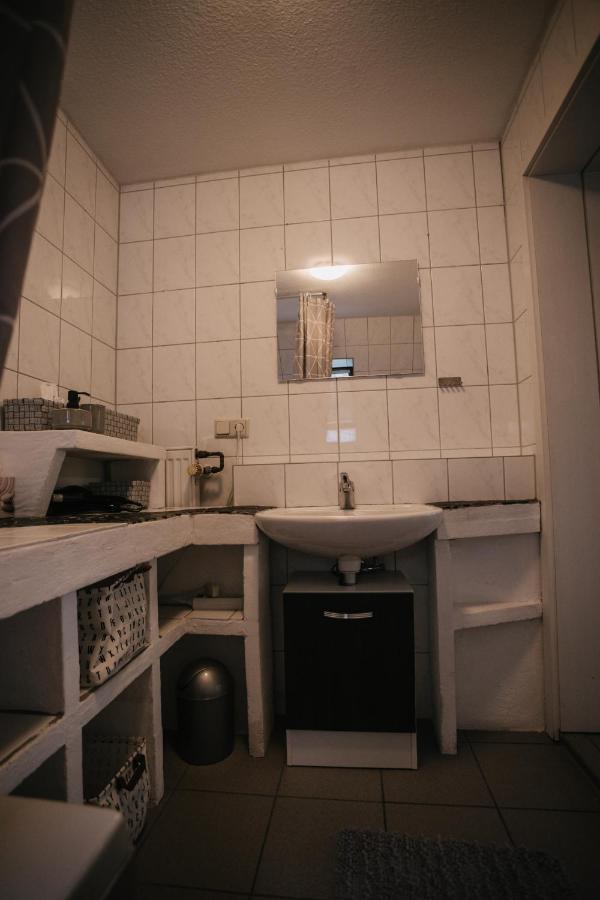Eigenes Maisonettehaus In Idyllischer Lage Mit Balkon, Nahe Messe, 24H Self-Check In, Gratis Parken شفاباخ المظهر الخارجي الصورة