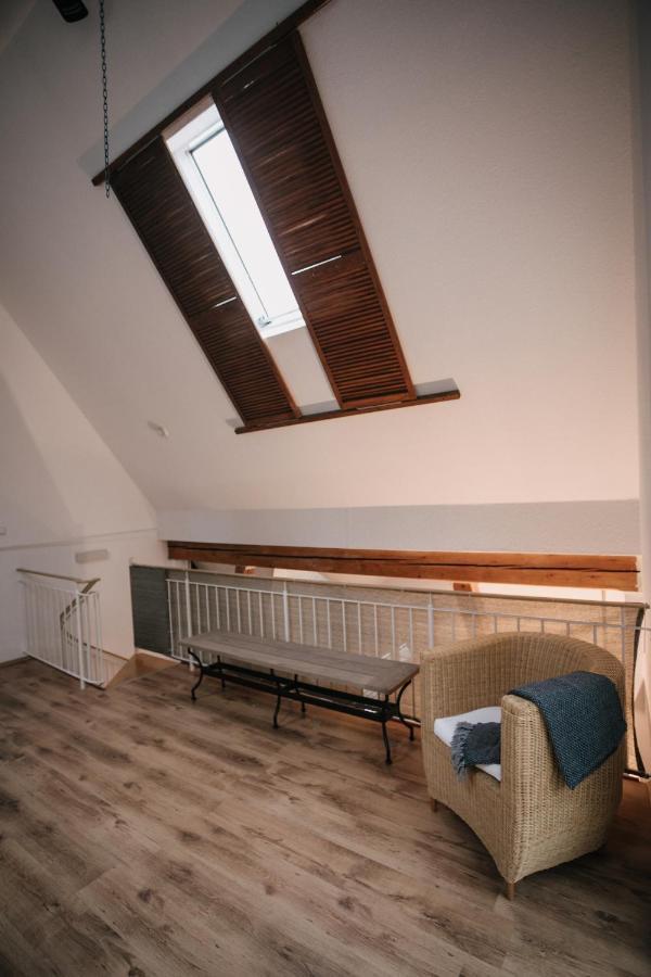 Eigenes Maisonettehaus In Idyllischer Lage Mit Balkon, Nahe Messe, 24H Self-Check In, Gratis Parken شفاباخ المظهر الخارجي الصورة