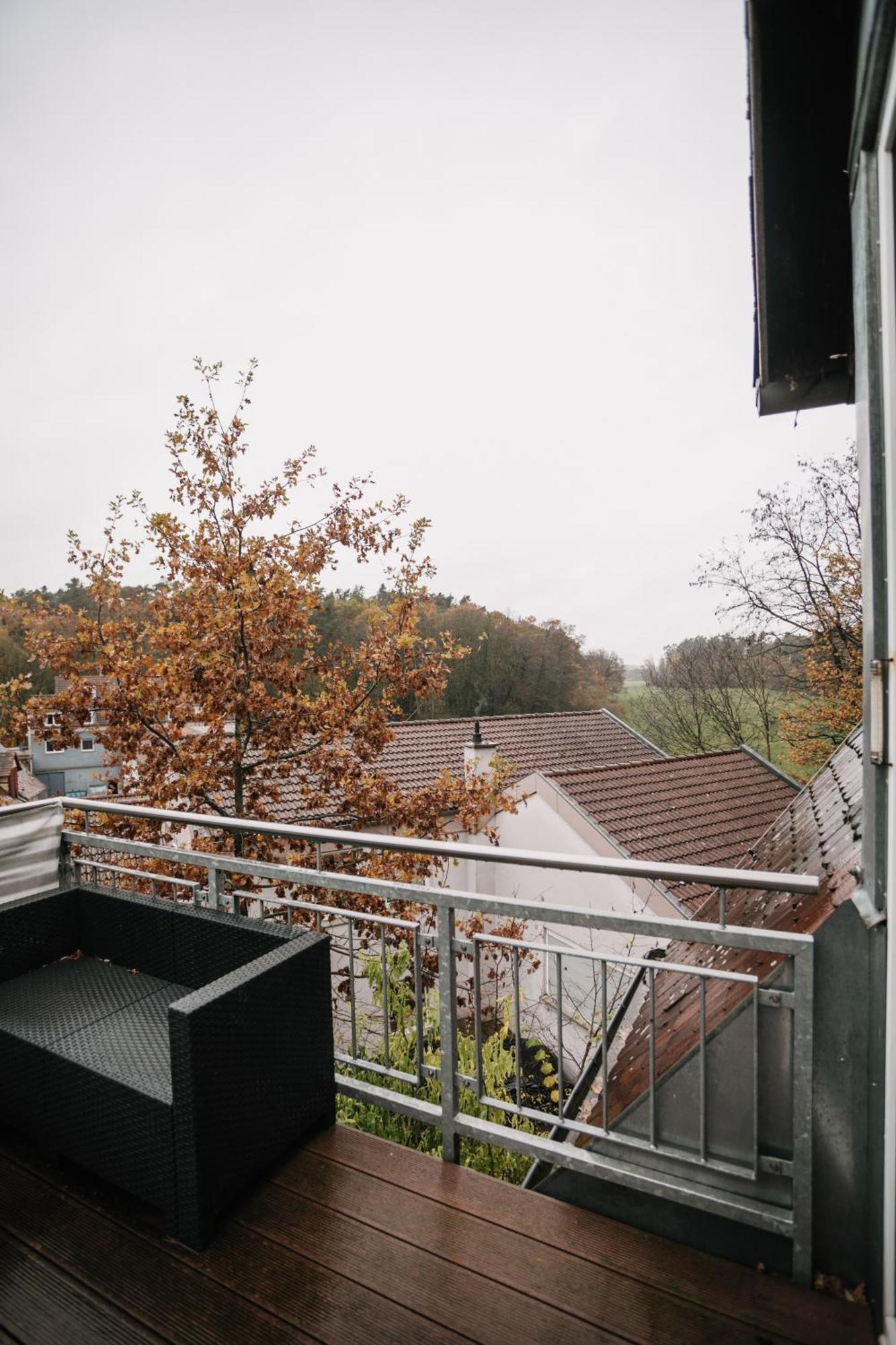 Eigenes Maisonettehaus In Idyllischer Lage Mit Balkon, Nahe Messe, 24H Self-Check In, Gratis Parken شفاباخ المظهر الخارجي الصورة