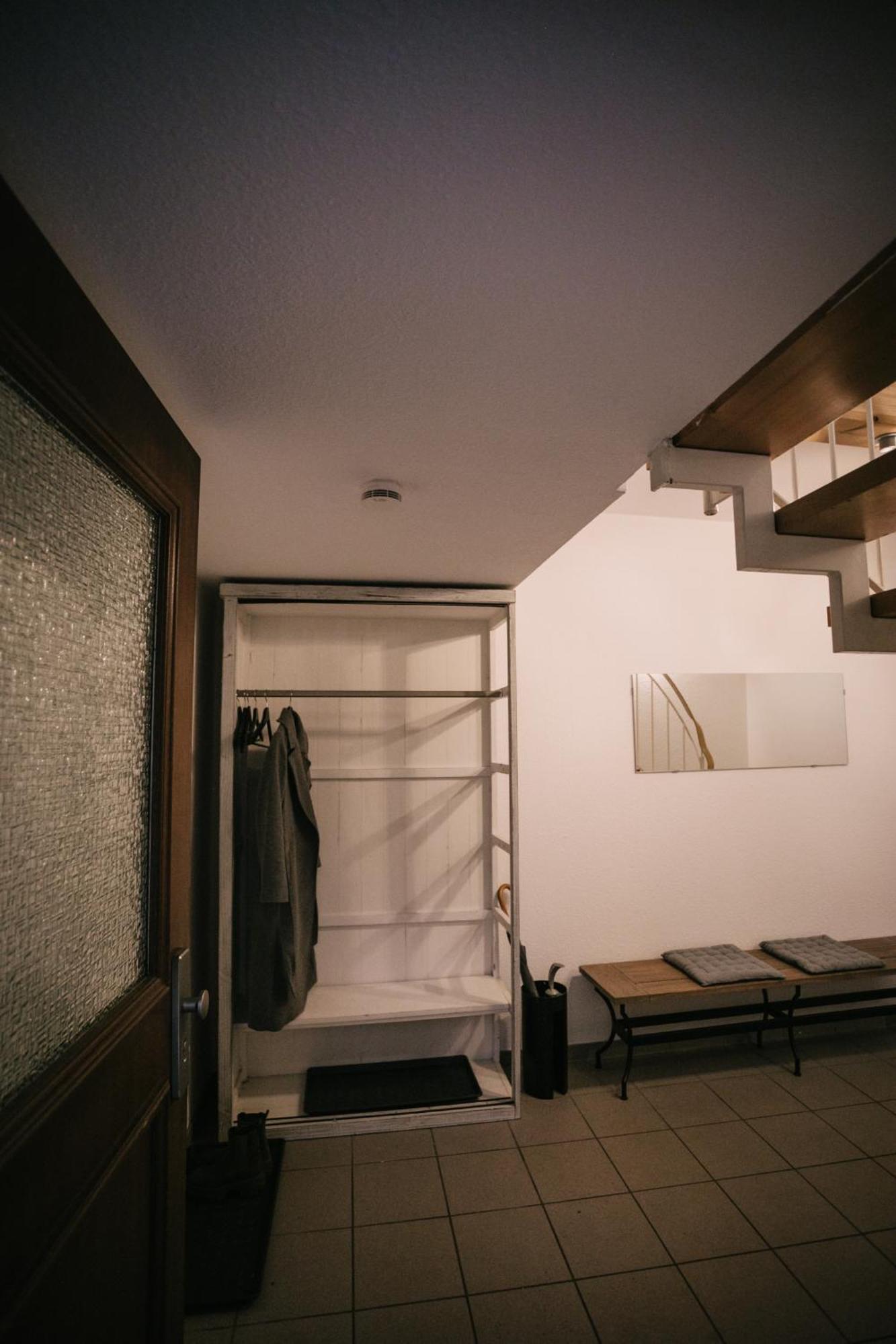 Eigenes Maisonettehaus In Idyllischer Lage Mit Balkon, Nahe Messe, 24H Self-Check In, Gratis Parken شفاباخ المظهر الخارجي الصورة